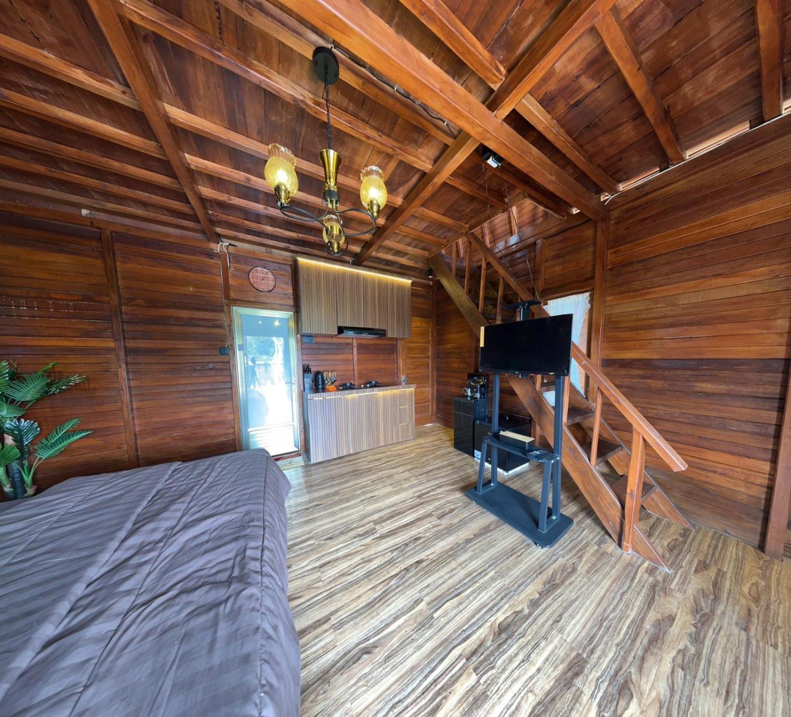 Noerbaya House Bukittinggiヴィラ エクステリア 写真